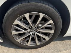 Lexus ES 200 Premium Edition - ფოტო 4