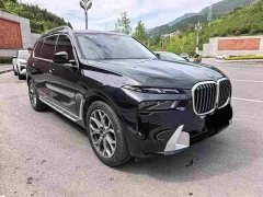 BMW X7 xDrive40i Premier Luxury Package - ფოტო 1