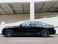 BMW 7 Series 2023 735Li M Sport Package - ფოტო 3