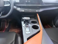 Changan UNI-V Smart Electric iDD 1.5T 113km Smart Fun Edition - ფოტო 15