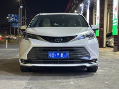 Toyota Sienna 2024 2.5L Hybrid Premium Luxury Edition - ფოტო 2