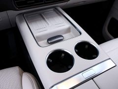 Li Auto Li Xiang MEGA Ultra - ფოტო 9
