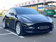 Tesla Model Y Standard Range RWD - ფოტო 3