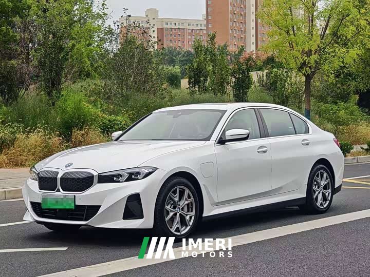 BMW i3 eDrive 35 L