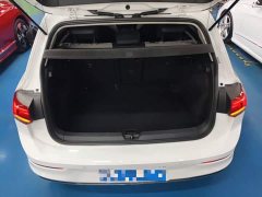 Volkswagen Golf 280TSI DSG 30th Anniversary Edition - ფოტო 14