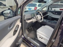 Voyah Lantu Dreamchaser PHEV AWD Luxury Kunpeng Edition - ფოტო 15