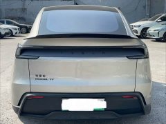 Tesla Model Y L Long Range All-Wheel Drive - ფოტო 4