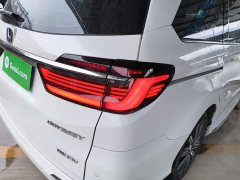 Honda Odyssey 2.0L e:HEV Sharp Premium Edition - ფოტო 7