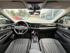 Volkswagen Passat Outstanding Edition 380TSI Dragon Ascendant Version - ფოტო 5