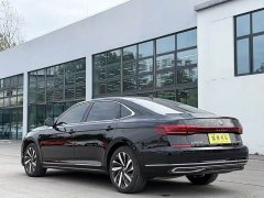 Volkswagen Passat Outstanding Edition 380TSI Dragon Ascendant Version - ფოტო 9