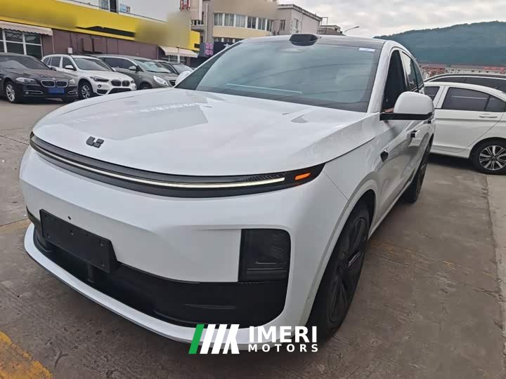 Li Auto L6 Max - ავტომობილი ჩინეთიდან