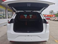 Li Auto L6 Max - ფოტო 18
