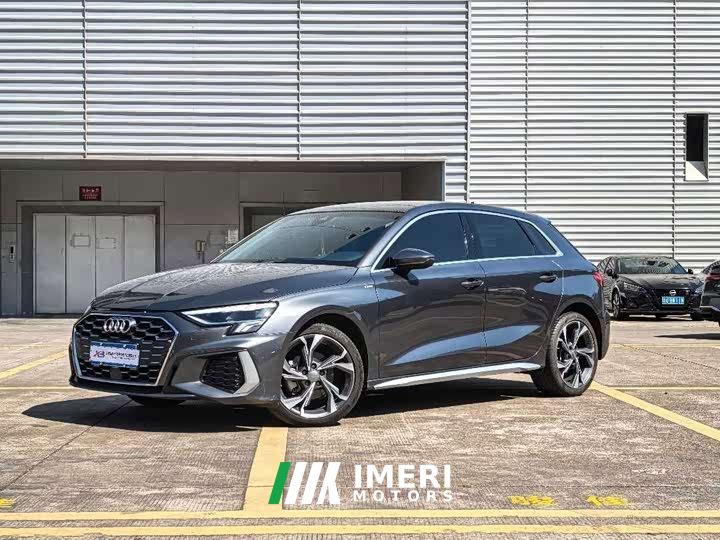 Audi A3 Sportback 35 TFSI Luxury Sport