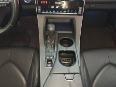 Toyota Avalon 2019 Hybrid 2.5L Luxury National VI - ფოტო 13