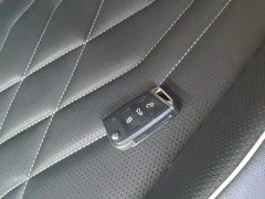 Volkswagen Tiguan L 380TSI Automatic AWD R-Line Comfort 7-Seater - ფოტო 8