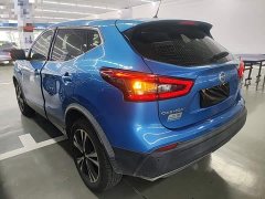 Nissan Qashqai 2.0L CVT Luxury - ფოტო 4