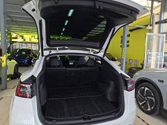 Tesla Model Y 2023 Long Range All-Wheel Drive - ფოტო 18