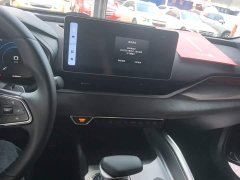Geely Xingrui 2.0T Diesel Exclusive Cyan Green Edition - ფოტო 13