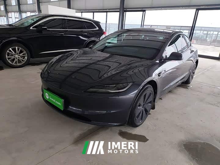 Tesla Model 3 Rear-Wheel Drive