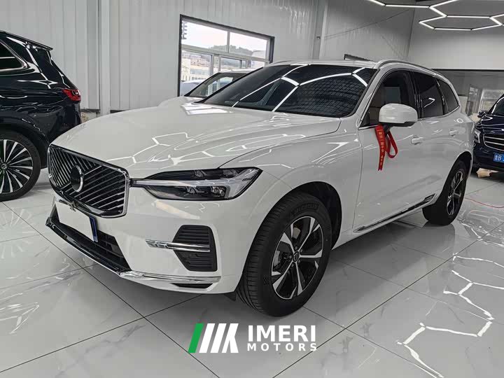 Volvo XC60 B5 AWD Smart Luxury Edition - ავტომობილი ჩინეთიდან
