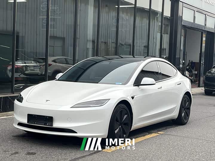 Tesla Model 3 Rear-Wheel Drive