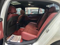 BMW 5 Series 525Li M Sport Package - ფოტო 15