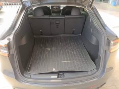 Tesla Model Y Rear-Wheel Drive - ფოტო 19