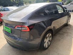 Tesla Model Y Rear-Wheel Drive - ფოტო 7