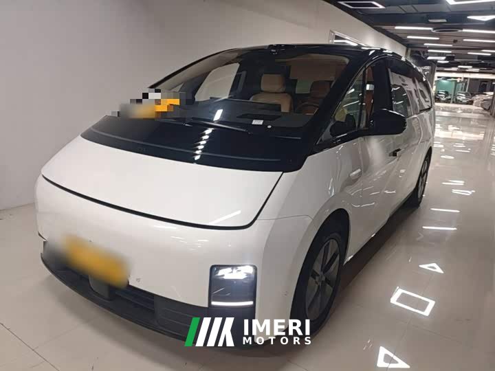 Li Auto MEGA Ultra Smart Refresh Edition