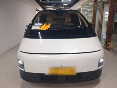 Li Auto MEGA Ultra Smart Refresh Edition - ფოტო 2