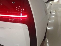 Li Auto MEGA Ultra Smart Refresh Edition - ფოტო 7