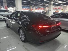 Toyota Camry Hybrid 2.0L Premium - ფოტო 4