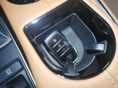 Toyota Camry Hybrid 2.0L Premium - ფოტო 8