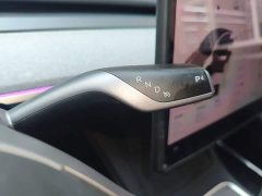 Tesla Model Y Long Range All-Wheel Drive - ფოტო 13