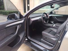 Tesla Model Y Long Range All-Wheel Drive - ფოტო 15