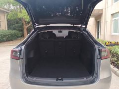 Tesla Model Y Long Range All-Wheel Drive - ფოტო 18