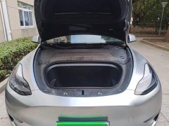 Tesla Model Y Long Range All-Wheel Drive - ფოტო 19