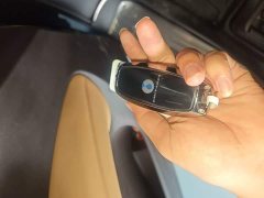 Denza BYD Denza D9 DM-i 1050 Premium - ფოტო 8