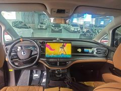 Denza BYD Denza D9 DM-i 1050 Premium - ფოტო 9