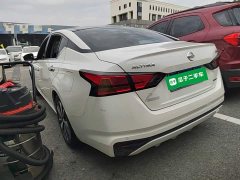Nissan Teana 2.0L XL Upper AD1 Intelligent Navigation Edition - ფოტო 4