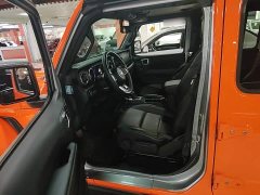 Jeep Wrangler 2.0T Sahara Four-Door - ფოტო 10