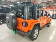Jeep Wrangler 2.0T Sahara Four-Door - ფოტო 4