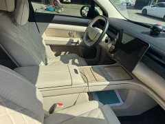 NIO ES8 Six-Seat Executive Luxury Edition - ფოტო 3