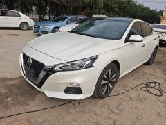 Nissan Teana 2.0L XL Comfort - ფოტო 1