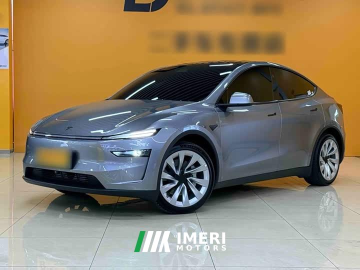 Tesla Model Y Rear-Wheel Drive Launch Edition - ავტომობილი ჩინეთიდან