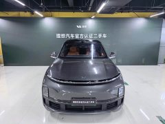 Li Auto L8 Ultra Smart Refresh Edition - ფოტო 1
