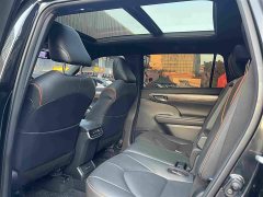 Toyota Crown Venza 2024 2.5L HEV AWD Premium - ფოტო 13