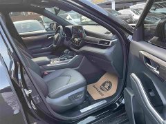 Toyota Crown Venza 2024 2.5L HEV AWD Premium - ფოტო 15