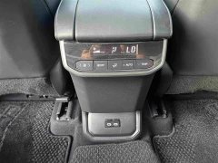 Toyota Crown Venza 2024 2.5L HEV AWD Premium - ფოტო 17