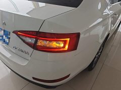 Skoda Octavia 1.5L Automatic Comfort - ფოტო 7